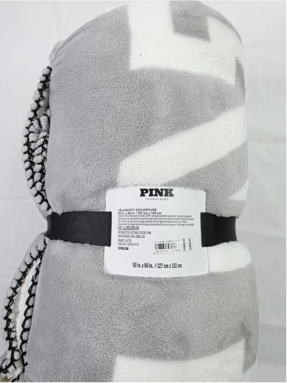 VICTORIA'S SECRET PINK LOGO COZY PLUSH SHERPA BLANKET THROW FALL 2025 50